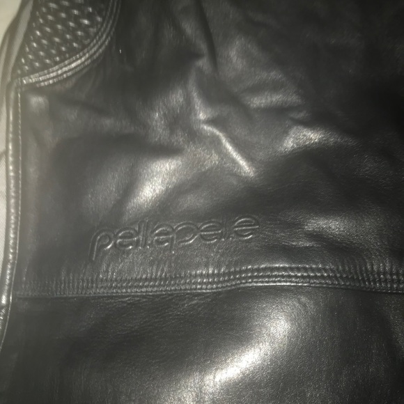 Leather jacket - Picture 3 of 3